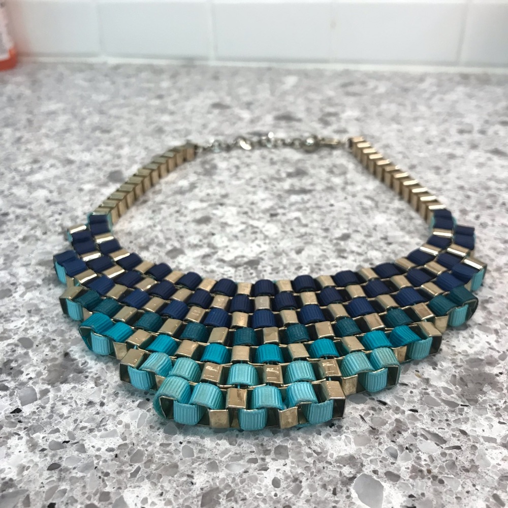 Statement necklace - Picture 5 of 8